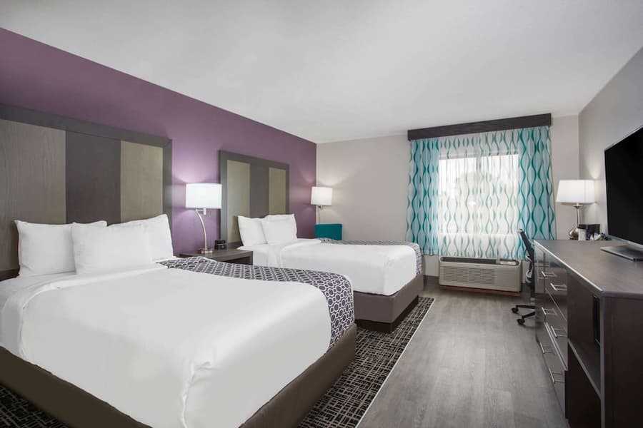 La Quinta Inn & Suites by Wyndham Roanoke Salem