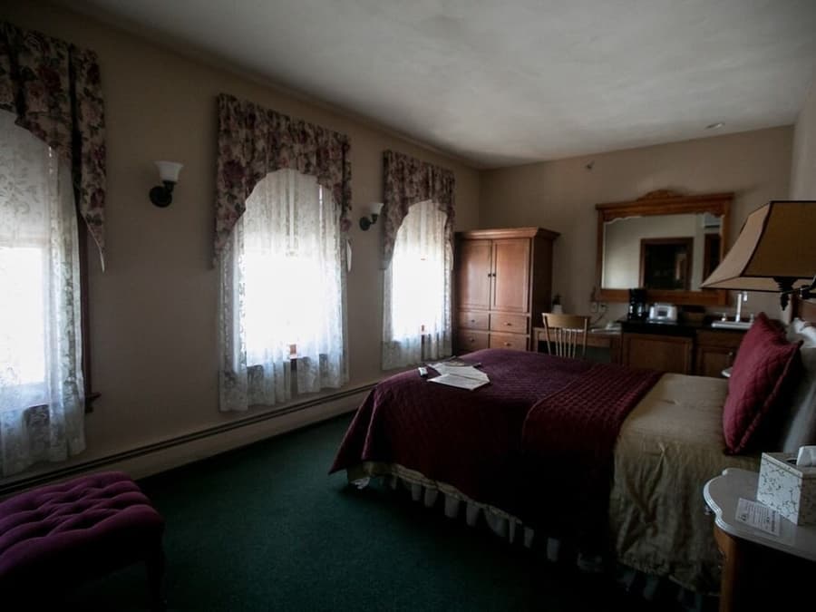 Hotel Ruby Marie