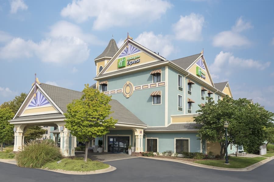 Holiday Inn Express Holland by IHG
