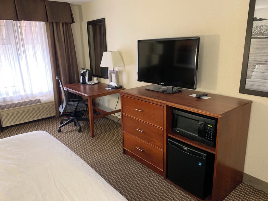 Holiday Inn Express Holland by IHG