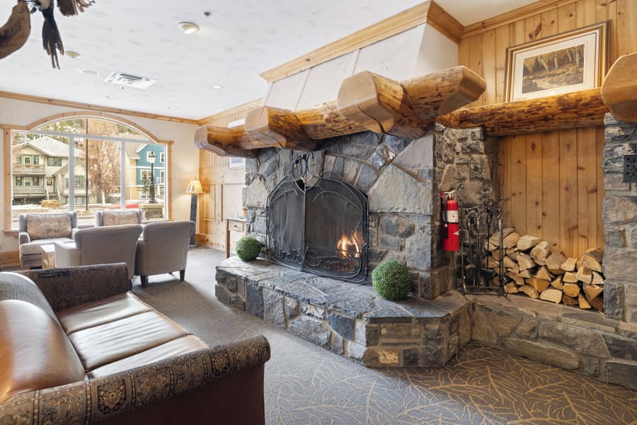 Rundlestone Lodge