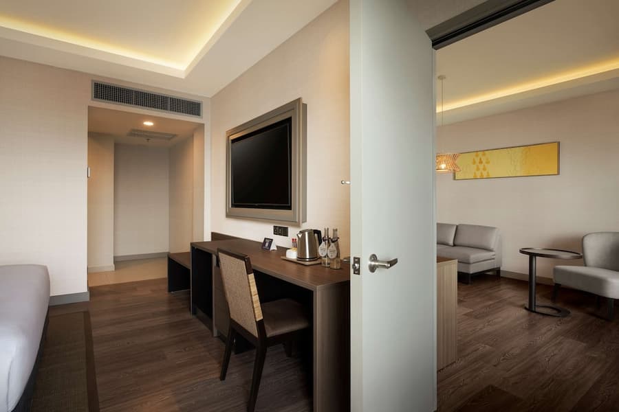 DoubleTree by Hilton Damai Laut Resort