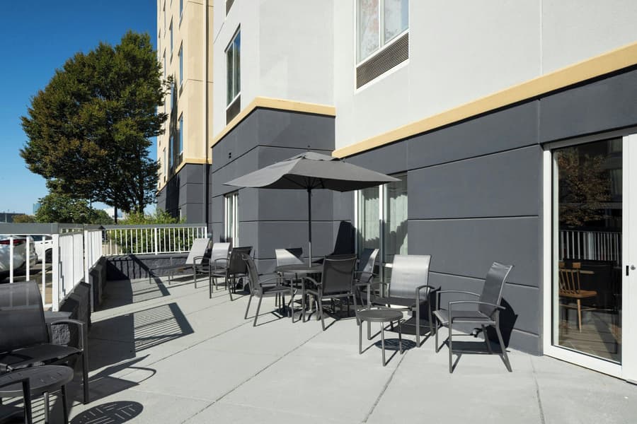 Fairfield Inn & Suites Newark Liberty International Airport