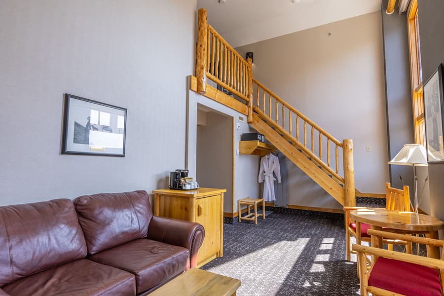 Brewster Mountain Lodge