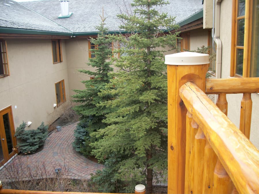 Brewster Mountain Lodge