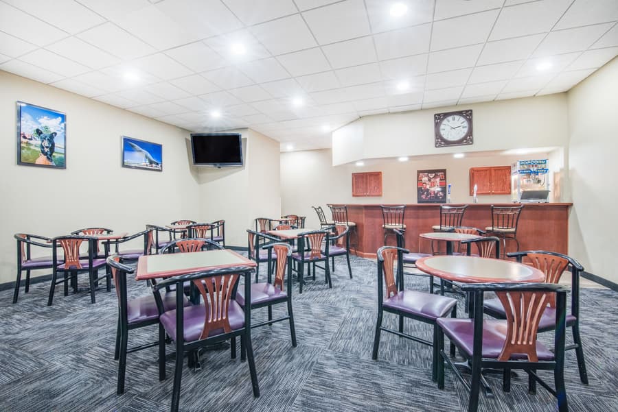 Elevation Inn & Suites, Trademark Collection by Wyndham