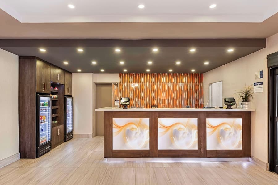 Best Western Plus Executive Inn