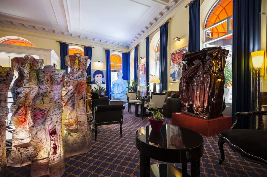 LHotel Montreal