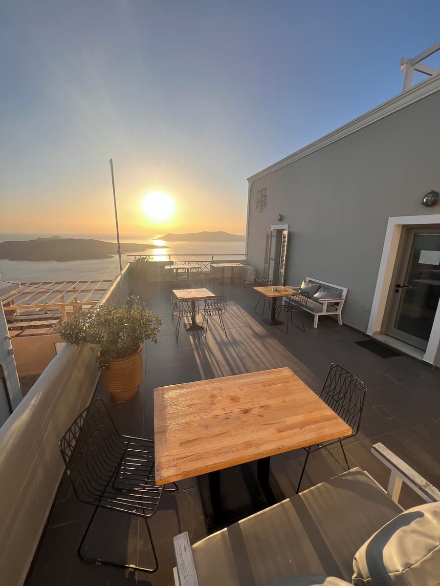 Theoxenia Caldera Hotel