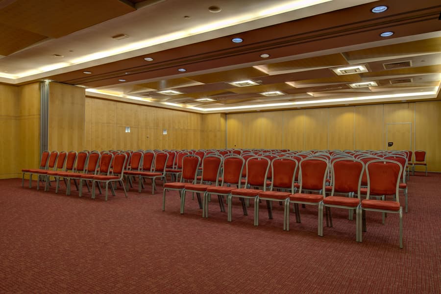 VIP Executive Entrecampos Hotel & Conference