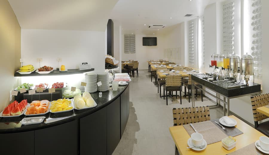 Orla Copacabana Hotel