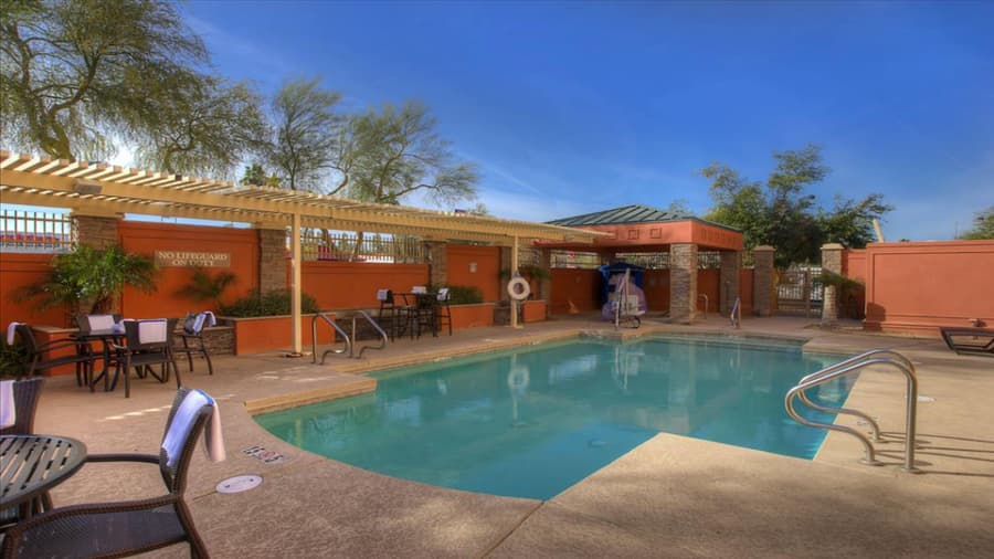 Holiday Inn Express & Suites Tempe by IHG