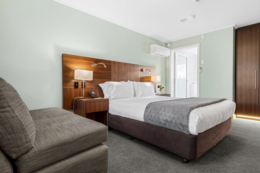 Holiday Inn Queenstown Frankton Road by IHG