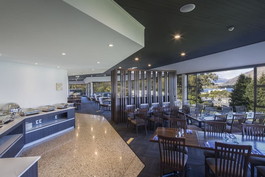 Holiday Inn Queenstown Frankton Road by IHG