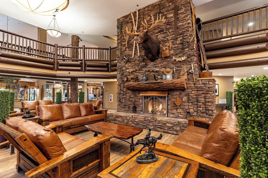 The Grand Hotel at the Grand Canyon