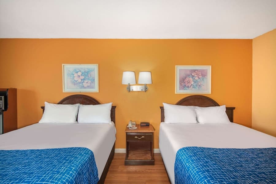 Travelodge by Wyndham Kingman