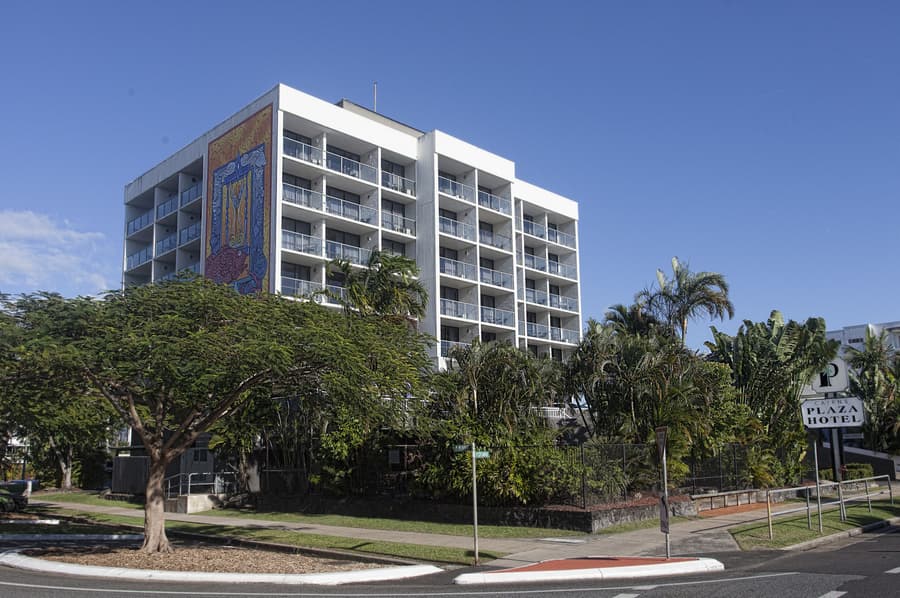 Cairns Plaza Hotel