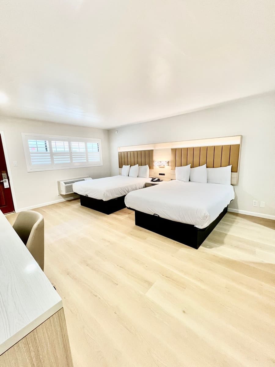 Nob Hill Motor Inn