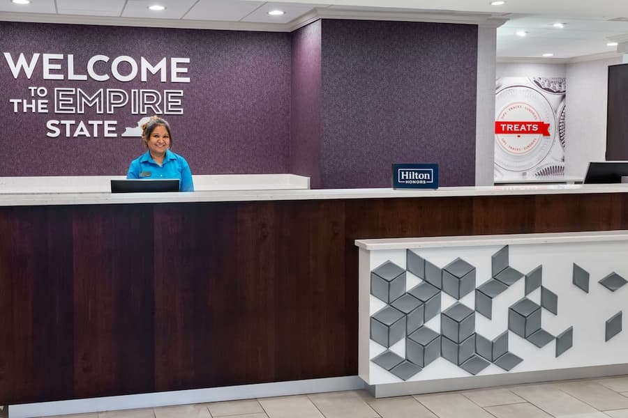 Hampton Inn & Suites Buffalo Downtown