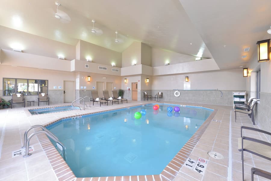Holiday Inn Express & Suites Gillette by IHG