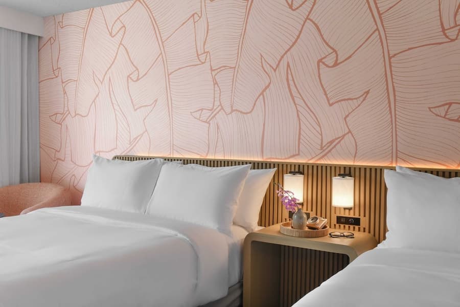 The Ambassador Hotel of Waikiki, Tapestry Collection by Hilton