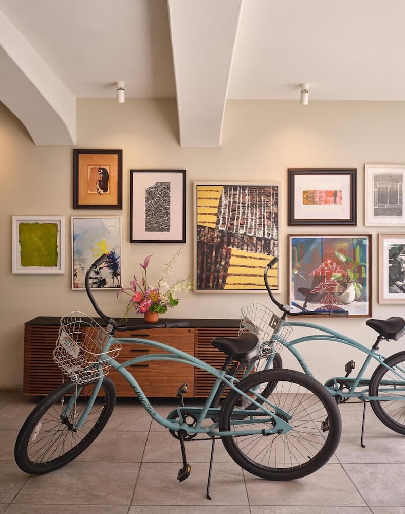 The Ambassador Hotel of Waikiki, Tapestry Collection by Hilton