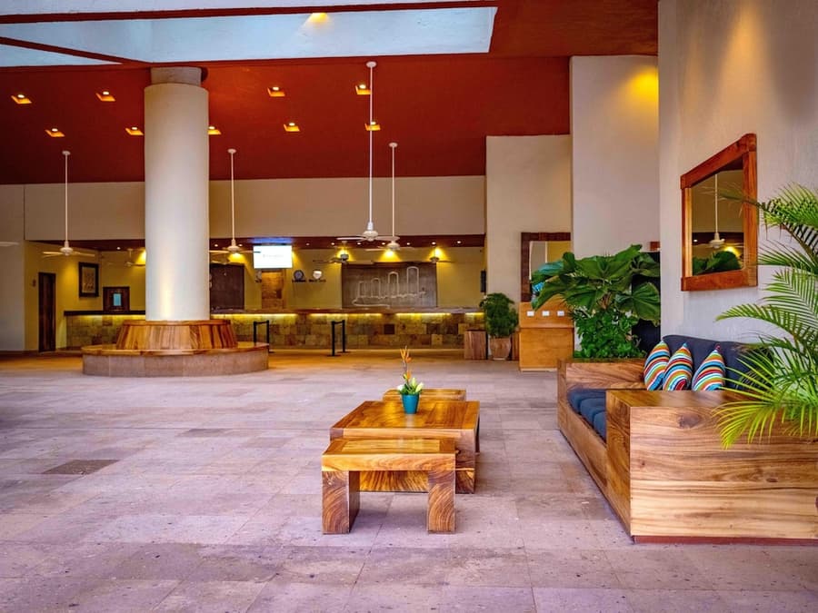 Las Brisas Huatulco – All Inclusive
