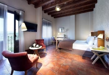 Dorma Casa de los Linajes