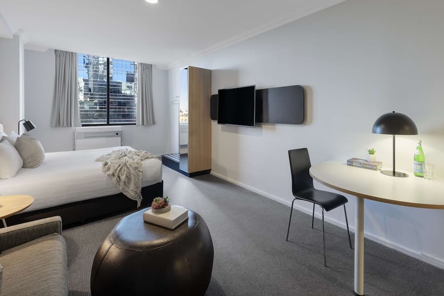 Oaks Perth Hotel