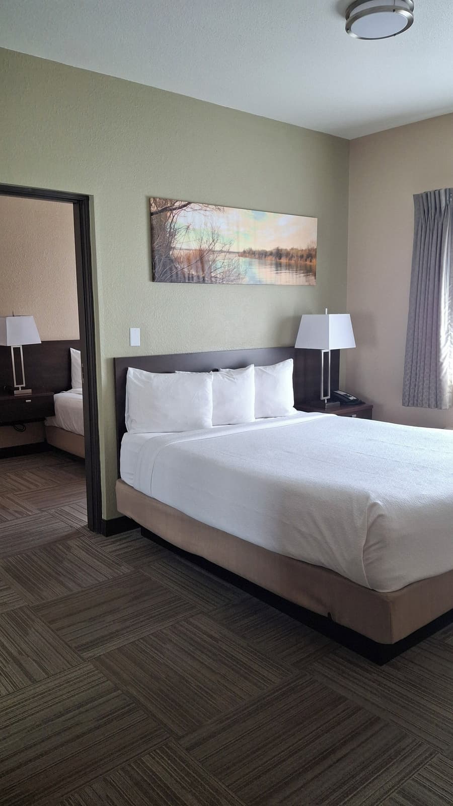 Island Suites