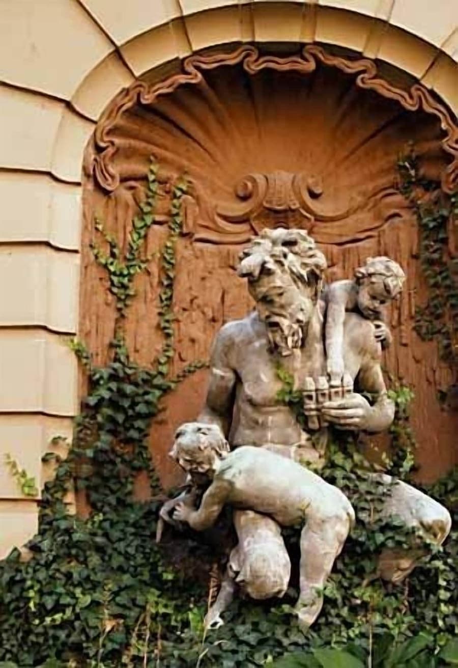 Hotel Deutsches Theater Downtown