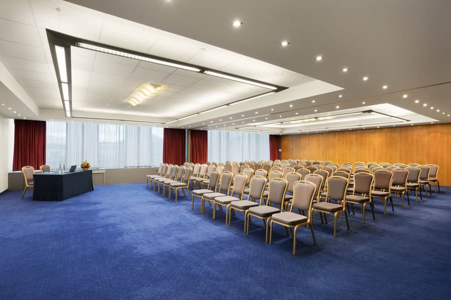 Ramada Encore by Wyndham Geneva
