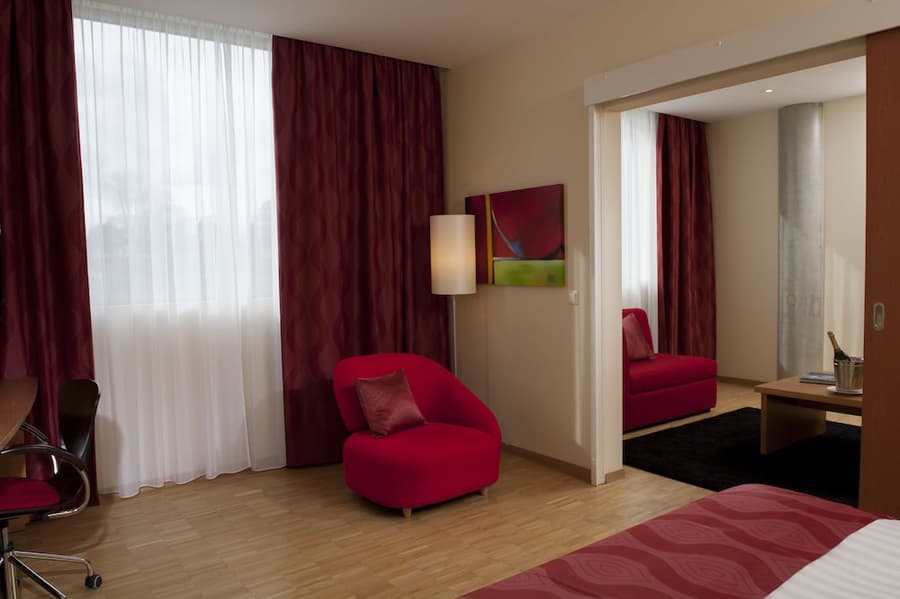 Ramada Encore by Wyndham Geneva
