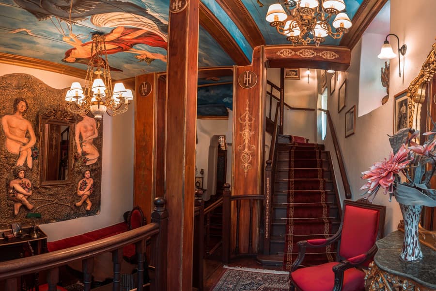 Ilion Hotel Suites