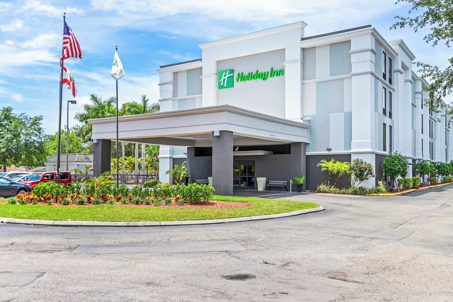 Holiday Inn St. Petersburg West by IHG