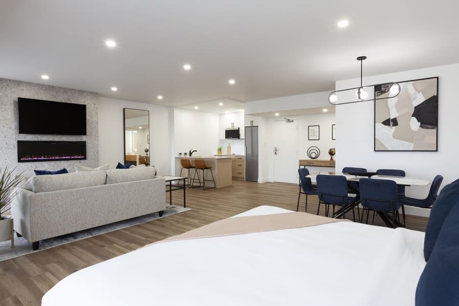 Strata Hotel