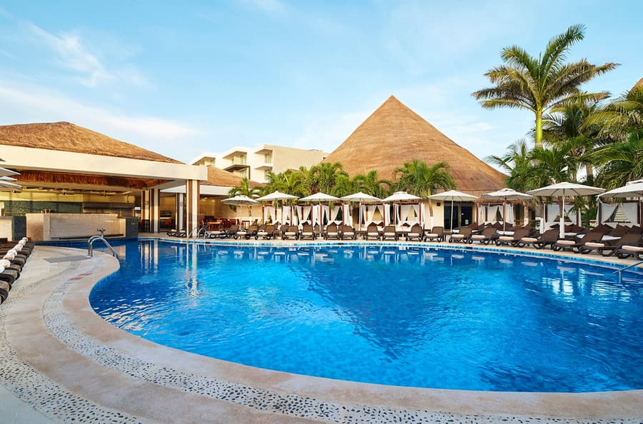 Desire Riviera Maya Resort – All Inclusive, Exclusively for Couples