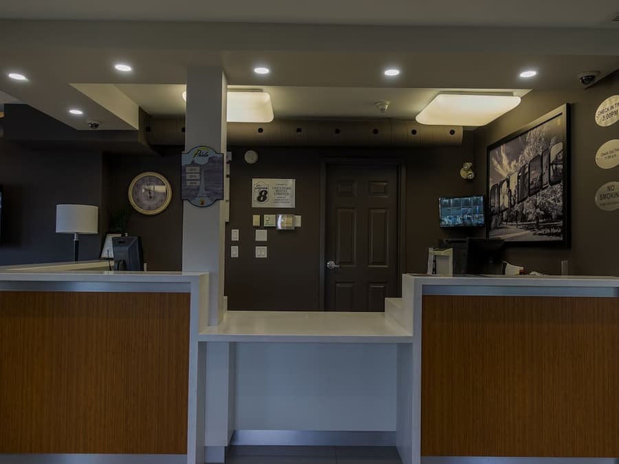 Super 8 by Wyndham Sault Ste Marie On
