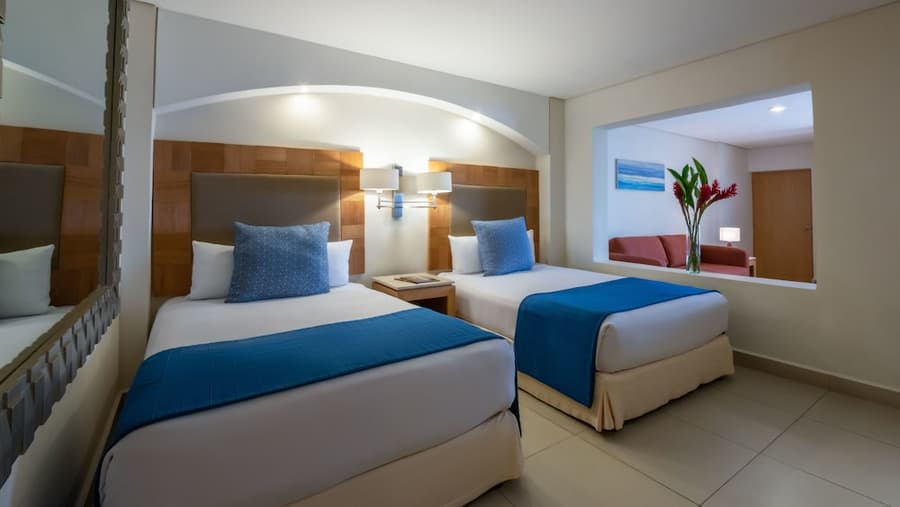 Park Royal Beach Huatulco – All Inclusive
