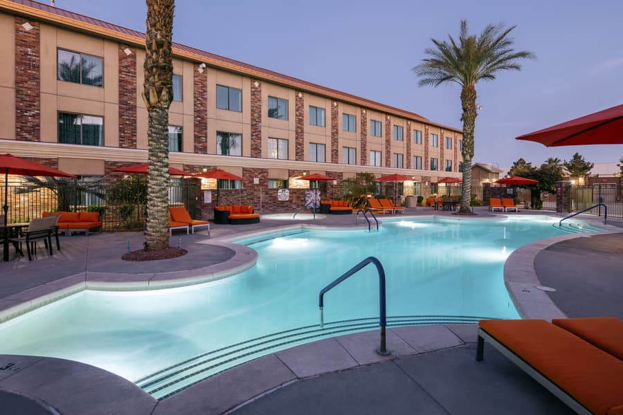 Cannery Hotel & Casino