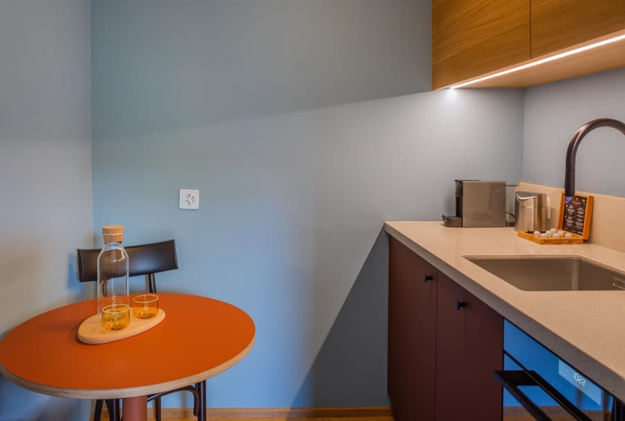 Alma Hotel - Boutique hideaway by the lake with rooftop and ladies-only wellness