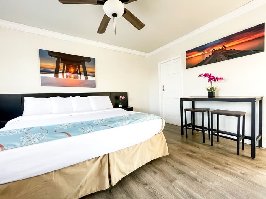 Silver Spray Motel