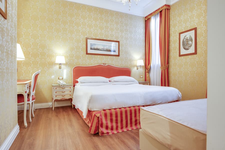 Hotel Antiche Figure