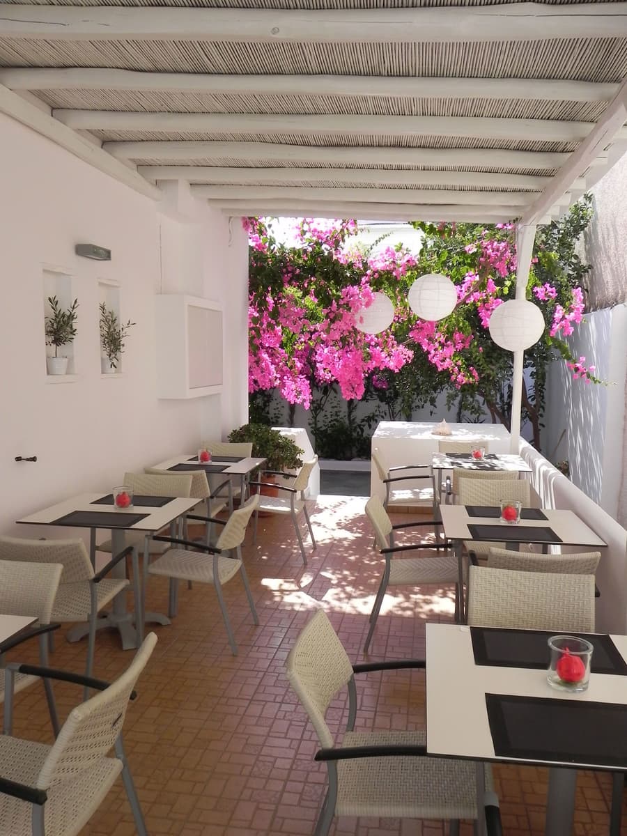 APOLLON Design Boutique Hotel
