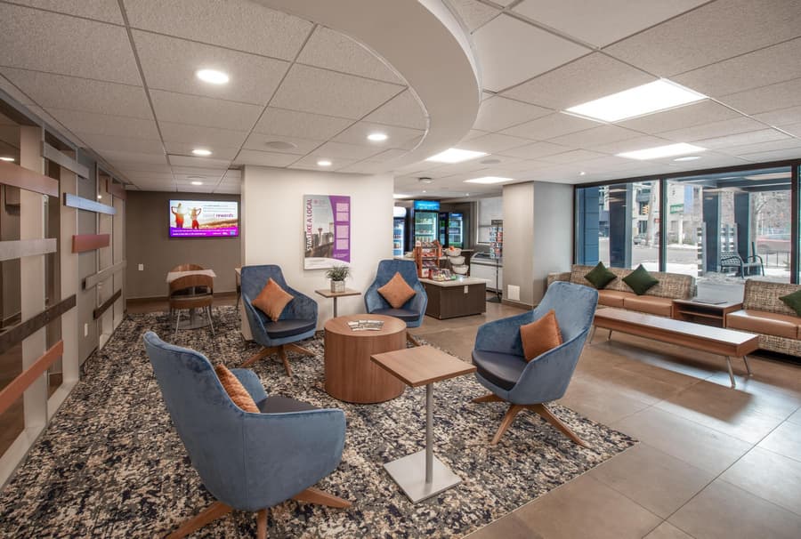 Coast Calgary Downtown Hotel & Suites by APA