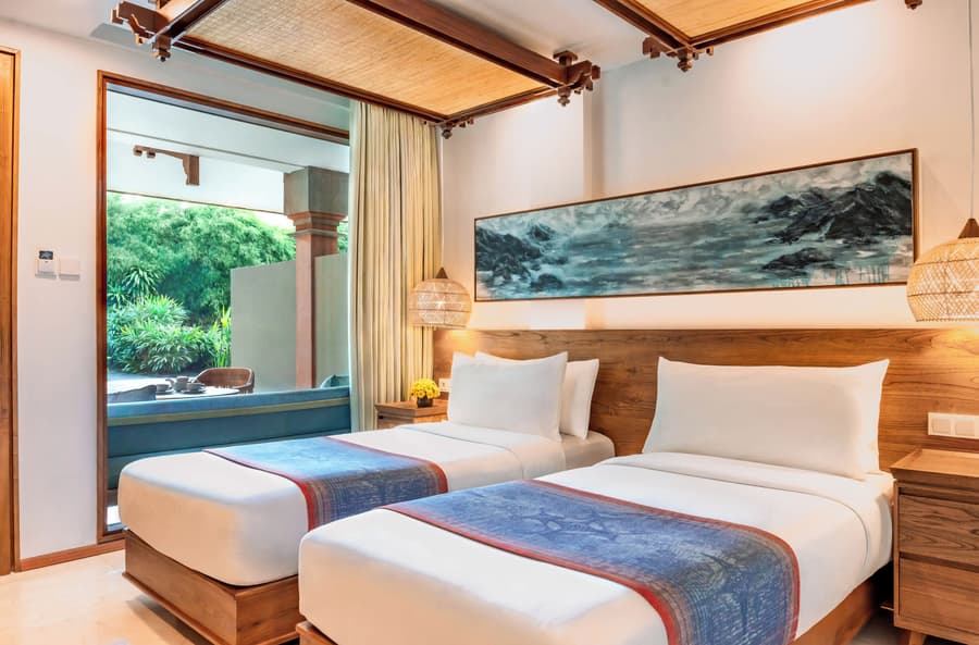 Legian Beach Hotel