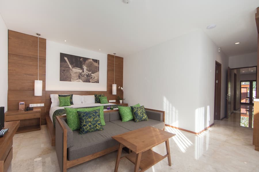 Legian Beach Hotel