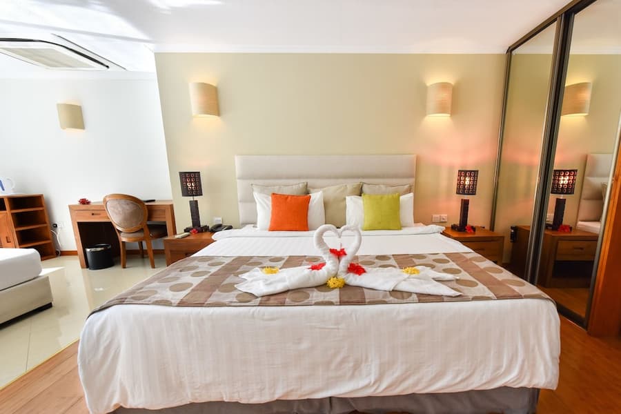Crown Beach Hotel