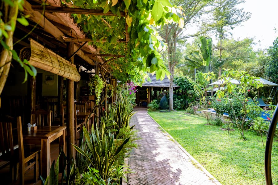 La Mer Resort