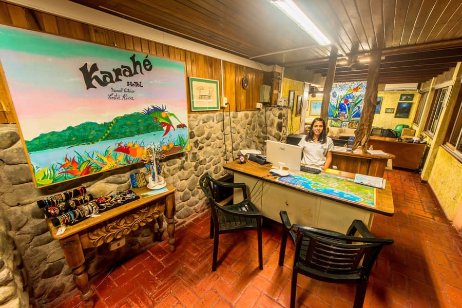 Karahe Beach Hotel